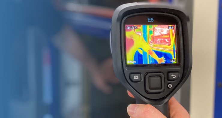 Treo führt Prüfungen zu Temperaturschock durch. Treo führt Prüfungen zu Temperaturschock durch.
